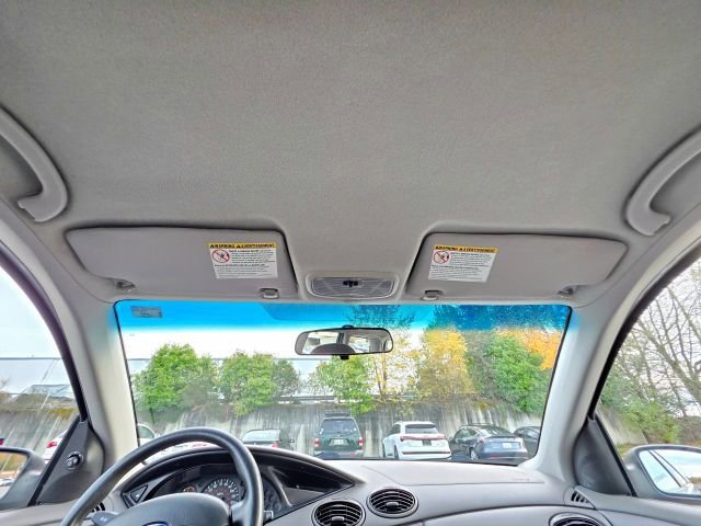 Used 2004 Ford Focus SE image 21