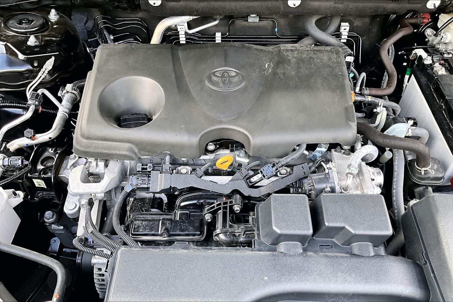 Certified 2025 Toyota RAV4 XLE AWD/4WD image 33