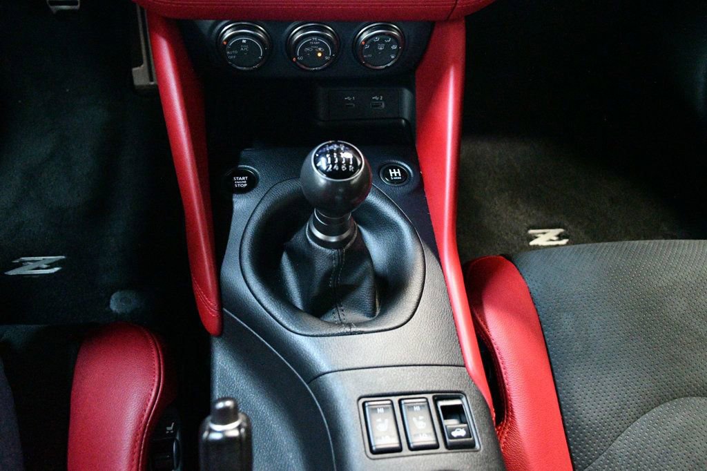 Used 2024 Nissan Z Performance w/ Floor Mat Package image 6