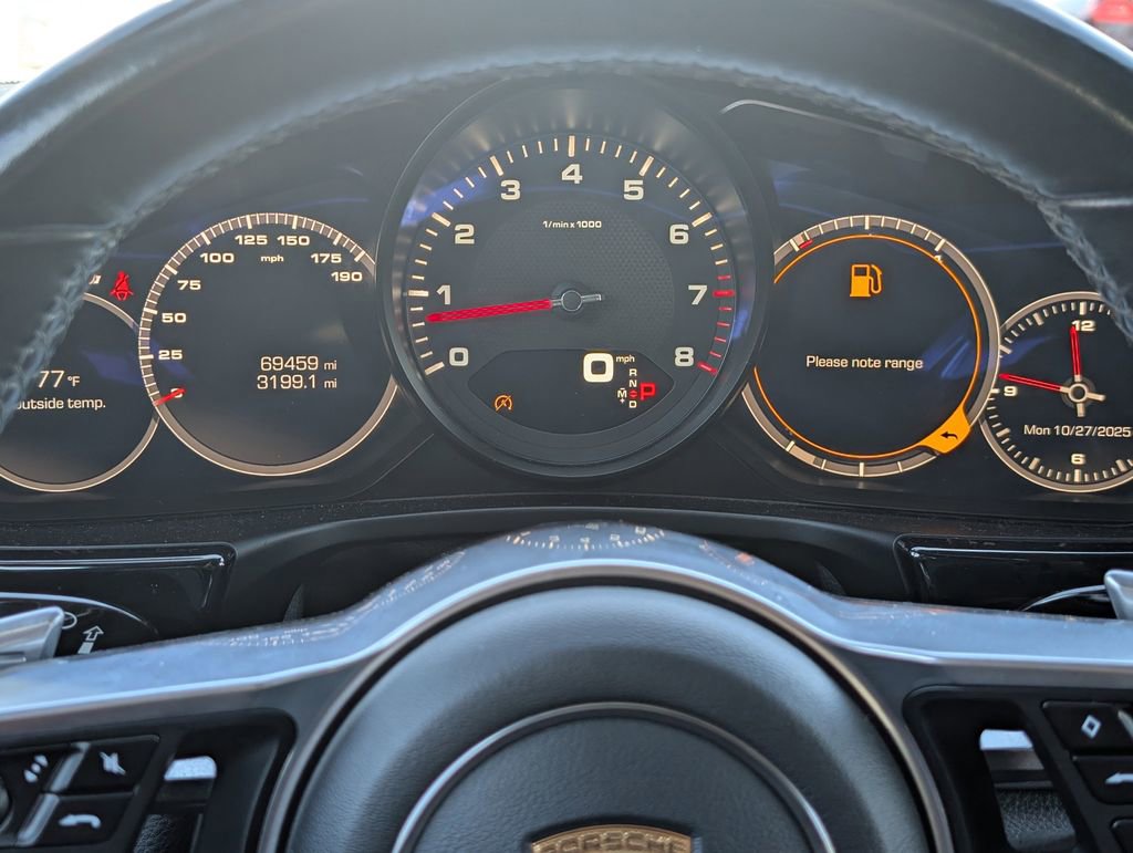 Used 2017 Porsche Panamera 4 w/ Premium Package image 15