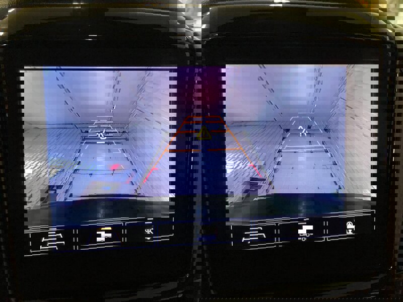 Used 2020 Chevrolet Traverse LT w/ Driver Confidence II Package image 15