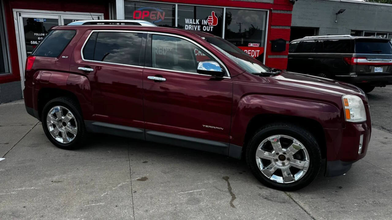 Used 2011 GMC Terrain SLT FWD image 3