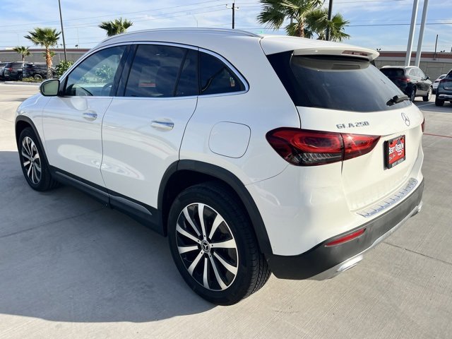 Used 2023 Mercedes-Benz GLA 250 4MATIC w/ Premium Package image 3