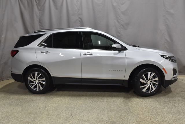Used 2022 Chevrolet Equinox Premier AWD/4WD image 3