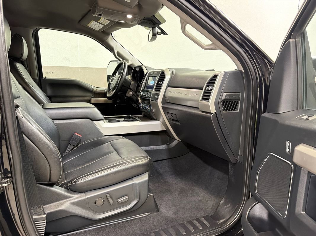 Used 2021 Ford F250 Lariat w/ FX4 Off-Road Package AWD/4WD image 38
