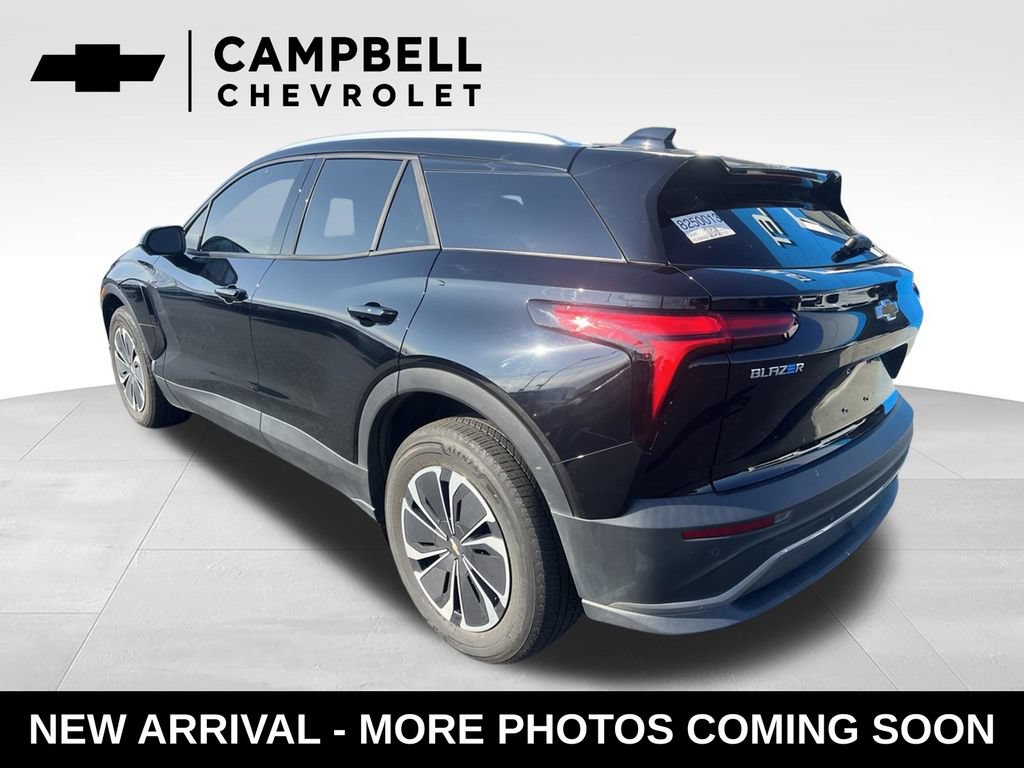 Used 2024 Chevrolet Blazer EV LT AWD/4WD image 3