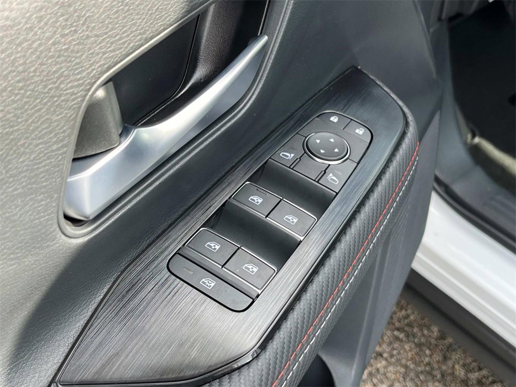 New 2025 Nissan Kicks SR image 21