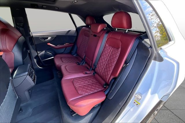 Used 2022 Audi SQ8 Prestige AWD/4WD image 25