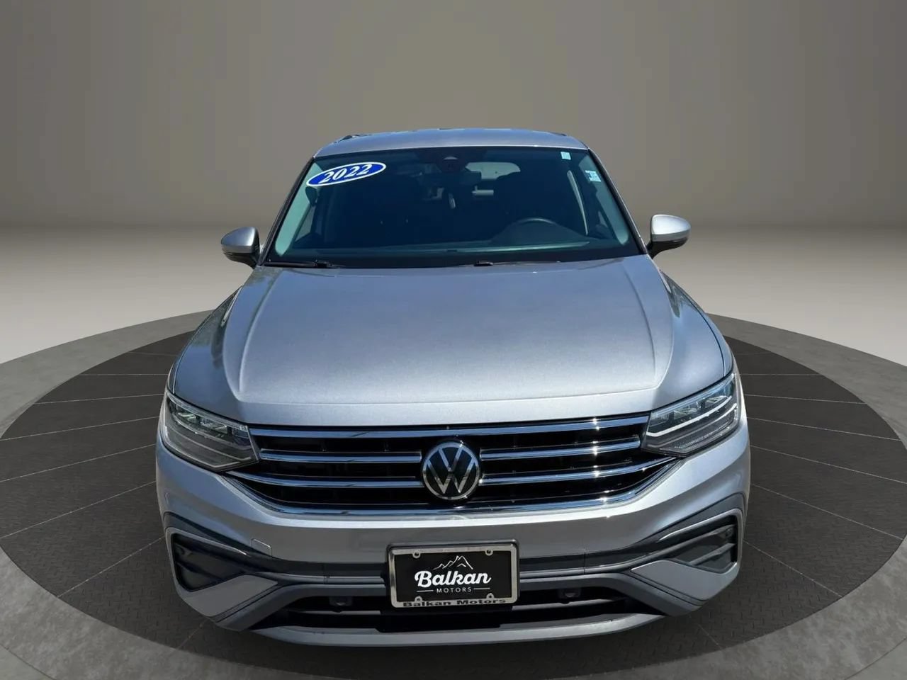 Used 2022 Volkswagen Tiguan SE AWD/4WD image 13
