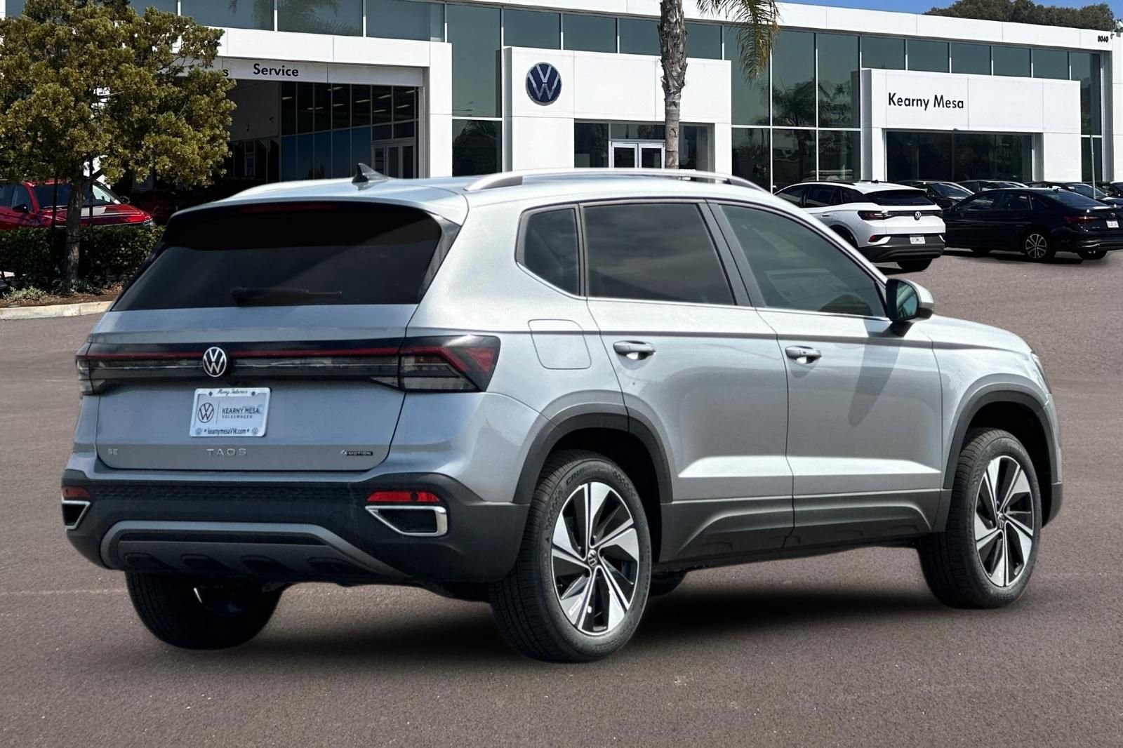 New 2026 Volkswagen Taos SE AWD/4WD image 4
