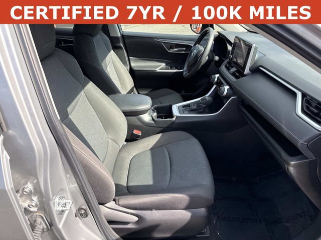 Used 2023 Toyota RAV4 XLE AWD/4WD image 9