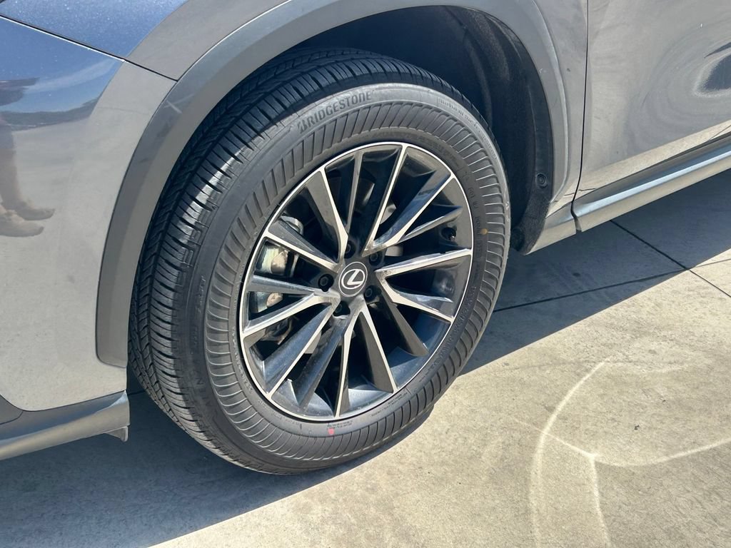 Used 2025 Lexus NX 350h AWD w/ Luxury Package image 9