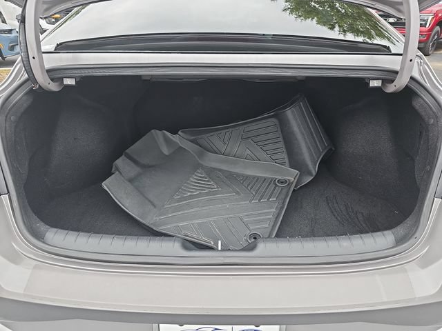 Used 2023 Hyundai Elantra SEL w/ Convenience Package FWD image 14
