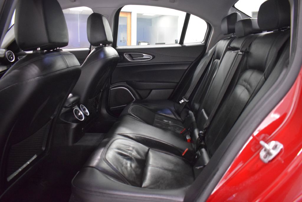 Used 2019 Alfa Romeo Giulia AWD w/ Cold Weather Package image 14
