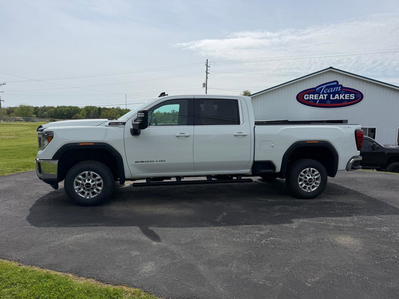 Used 2022 GMC Sierra 2500 SLE w/ SLE Convenience Package AWD/4WD image 8