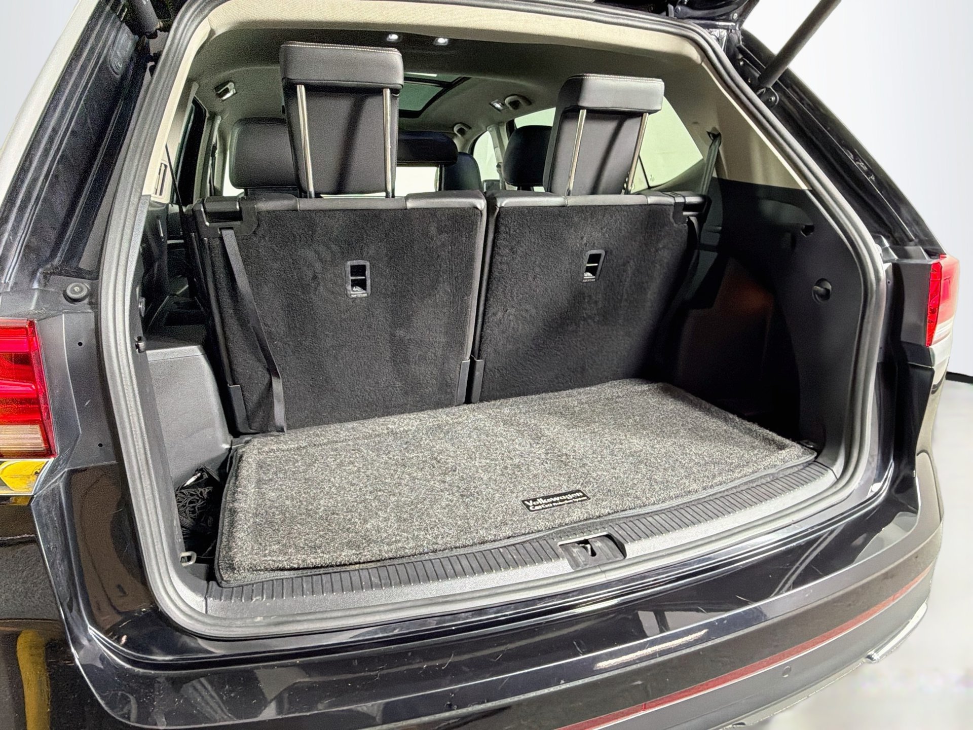 Certified 2023 Volkswagen Atlas SE w/ Panoramic Sunroof Package FWD image 26