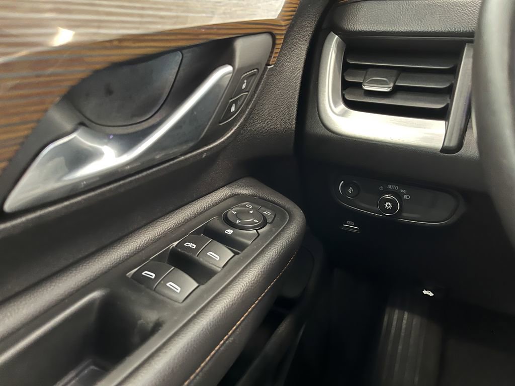 Used 2018 GMC Terrain SLE image 19