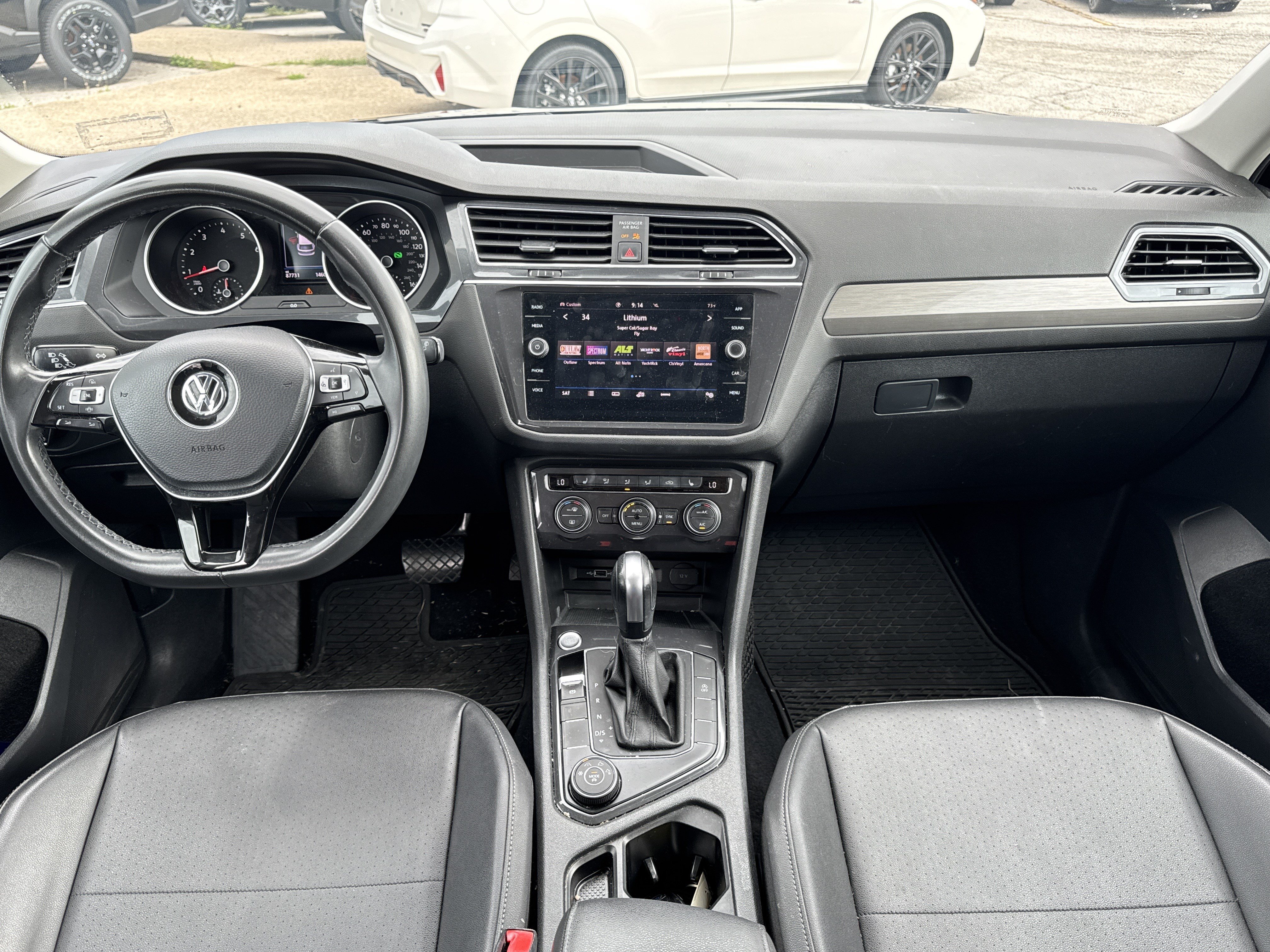 Used 2020 Volkswagen Tiguan SE AWD/4WD image 10