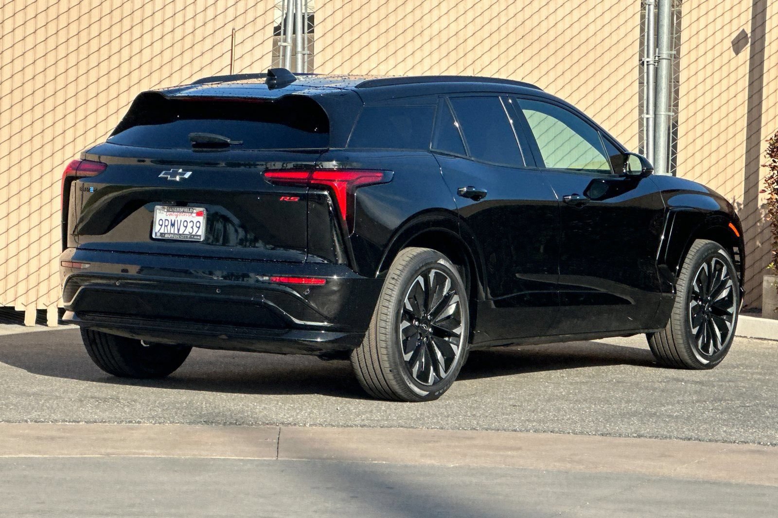 Certified 2025 Chevrolet Blazer EV RS RWD image 4