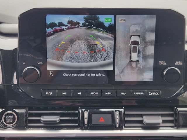 Used 2023 Nissan Pathfinder SL FWD image 17