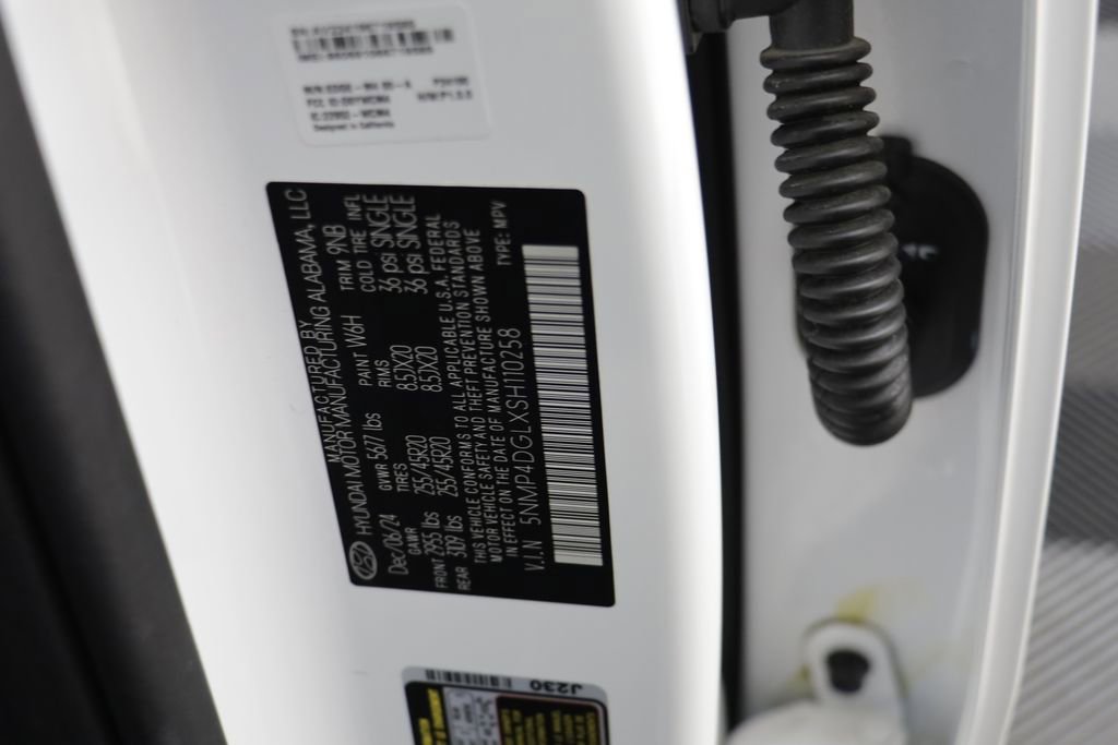 Used 2025 Hyundai Santa Fe Limited image 25