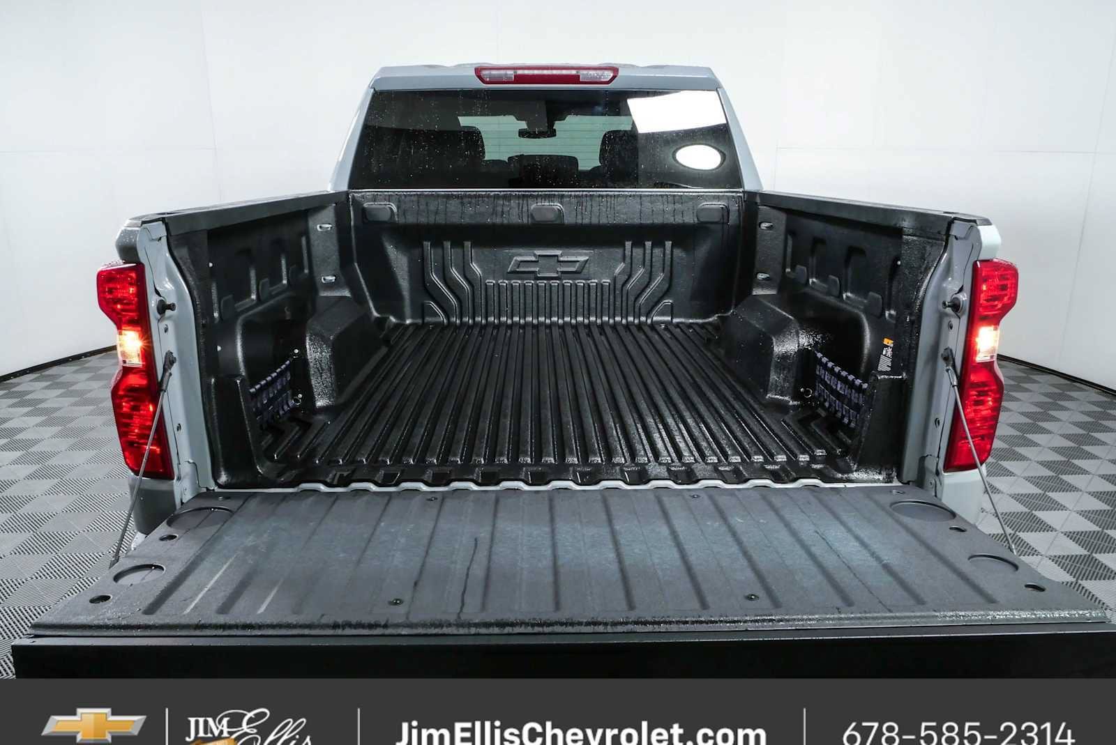 Certified 2024 Chevrolet Silverado 1500 LT AWD/4WD image 28