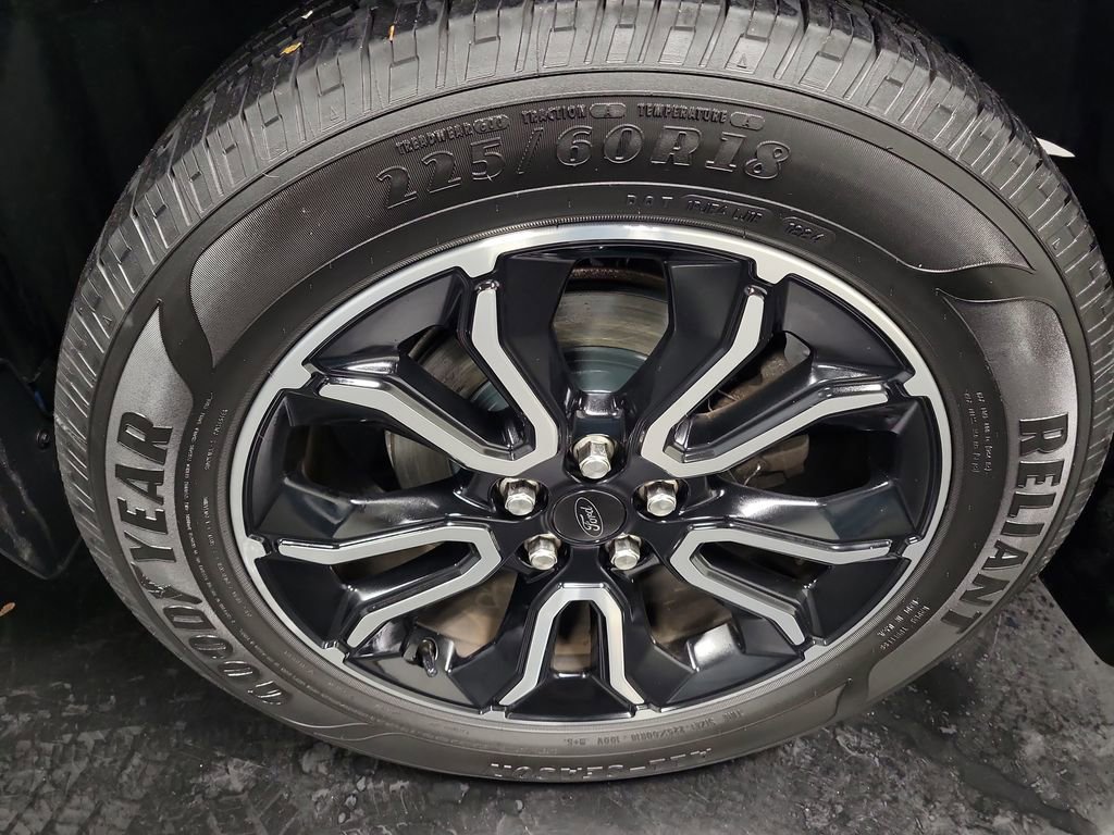 Used 2022 Ford Maverick Lariat w/ Lariat Luxury Package image 11