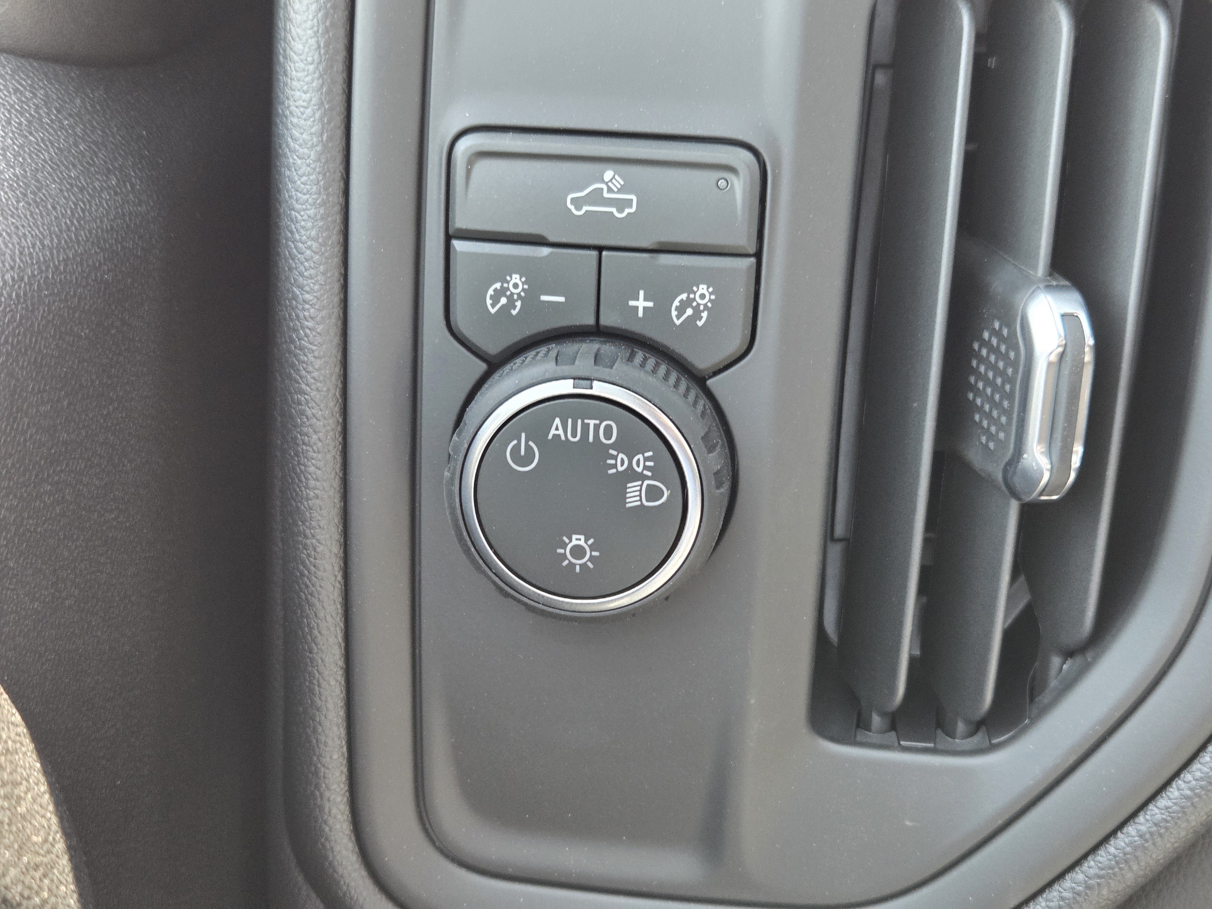 New 2026 Chevrolet Silverado 1500 Custom w/ Turbomax Blackout Package RWD image 15