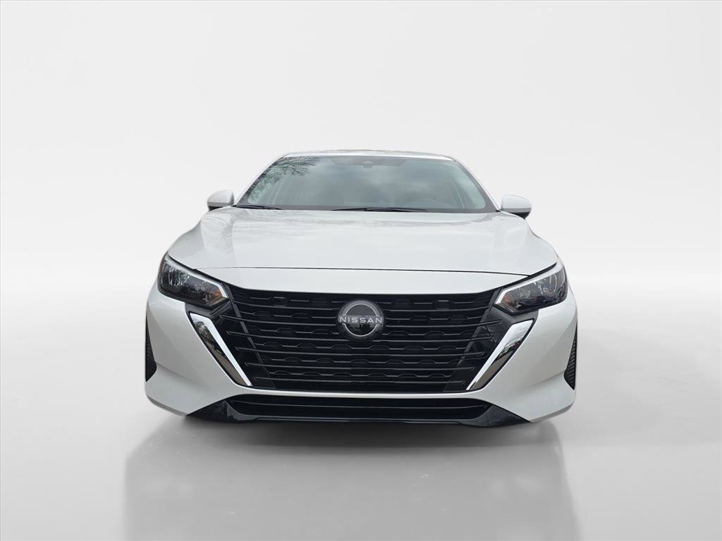 Used 2025 Nissan Sentra SV image 9