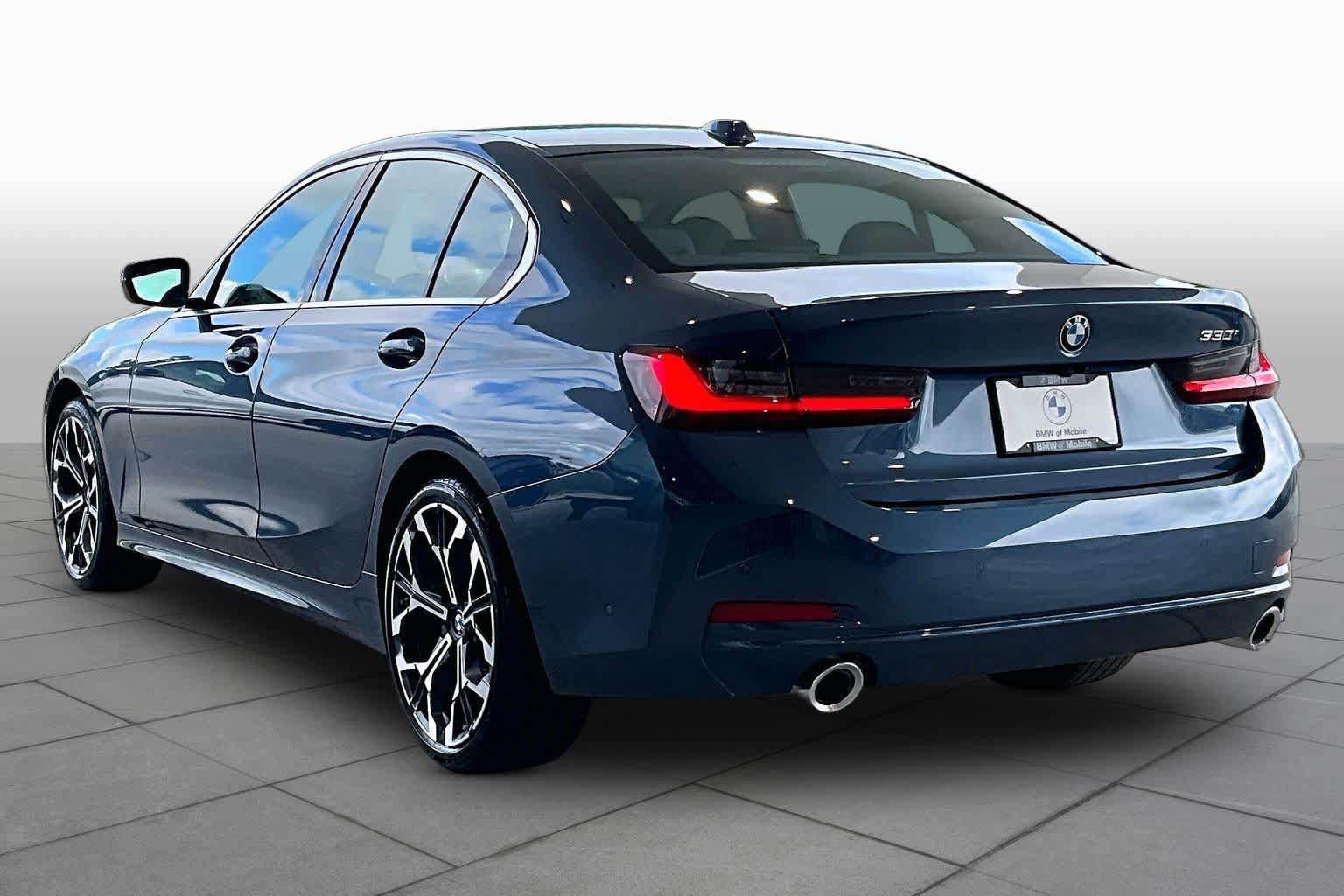 Used 2026 BMW 330i Sedan RWD image 11