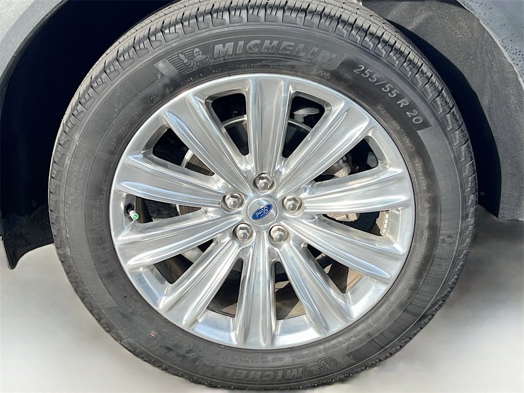 Used 2022 Ford Explorer Limited w/ Equipment Group 301A image 34