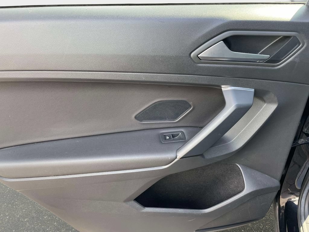 Used 2019 Volkswagen Tiguan SE w/ Panoramic Sunroof Package AWD/4WD image 15