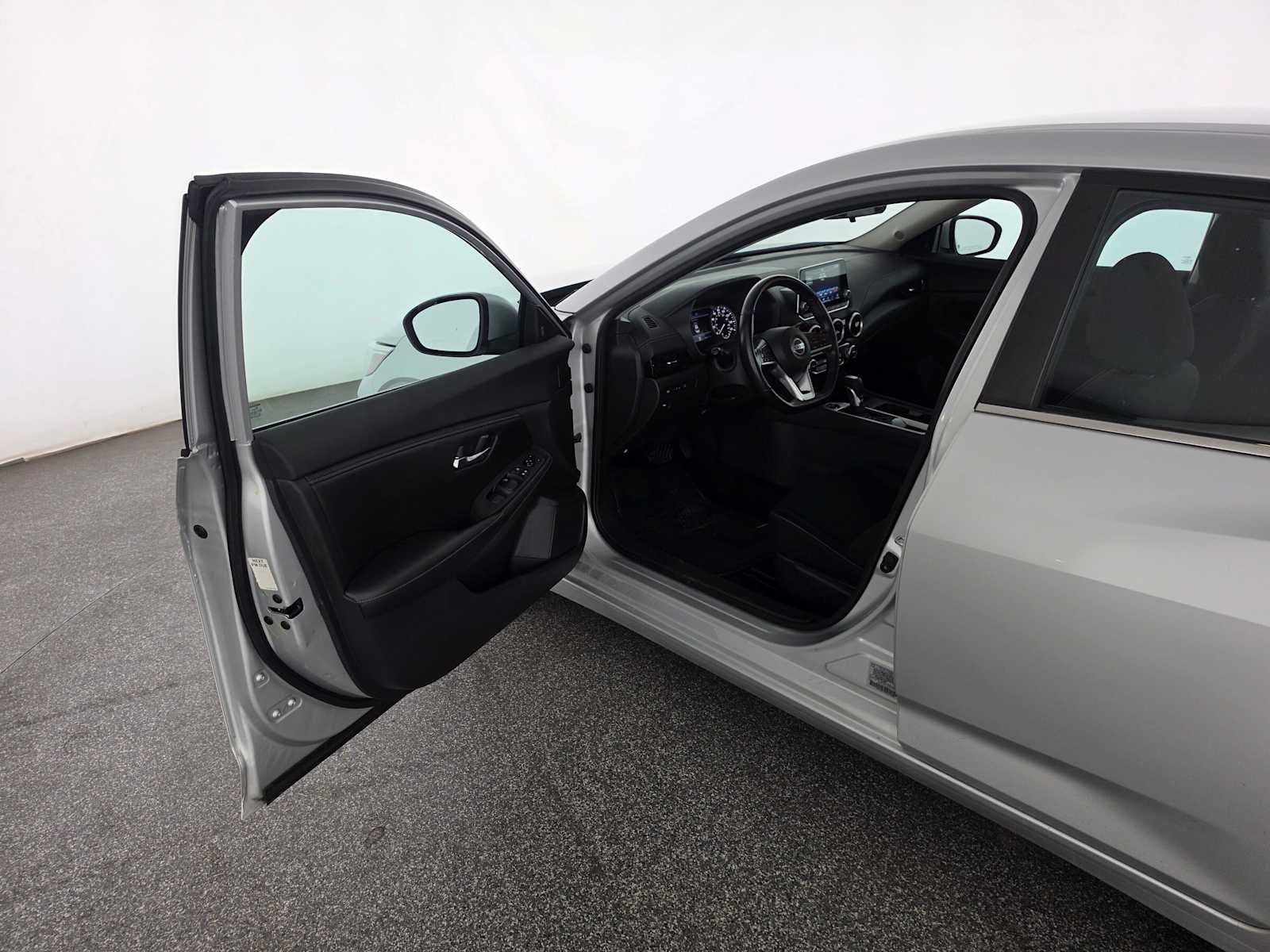 Used 2021 Nissan Sentra SV FWD image 19