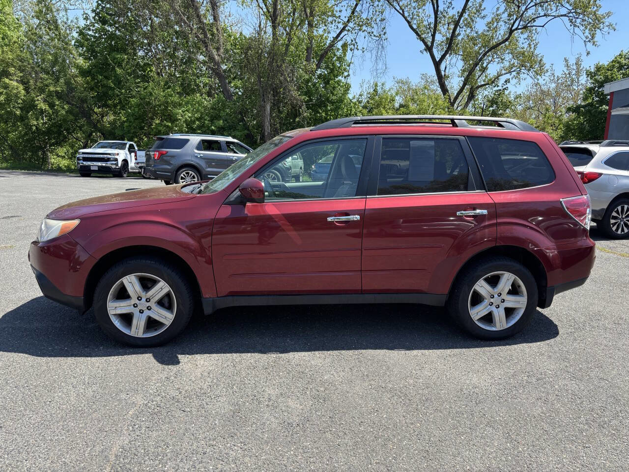 Used 2010 Subaru Forester 2.5X Premium AWD/4WD image 2