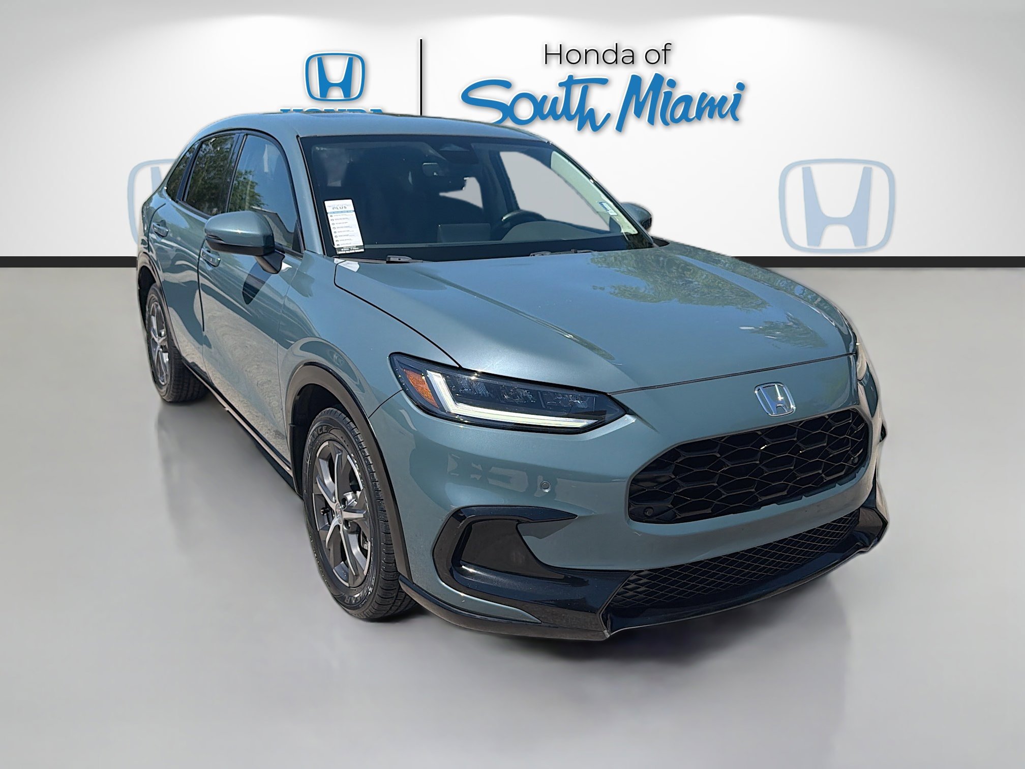 Certified 2024 Honda HR-V EX-L image 1