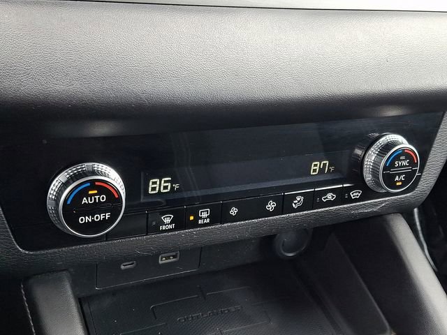 Used 2022 Mitsubishi Outlander ES image 15