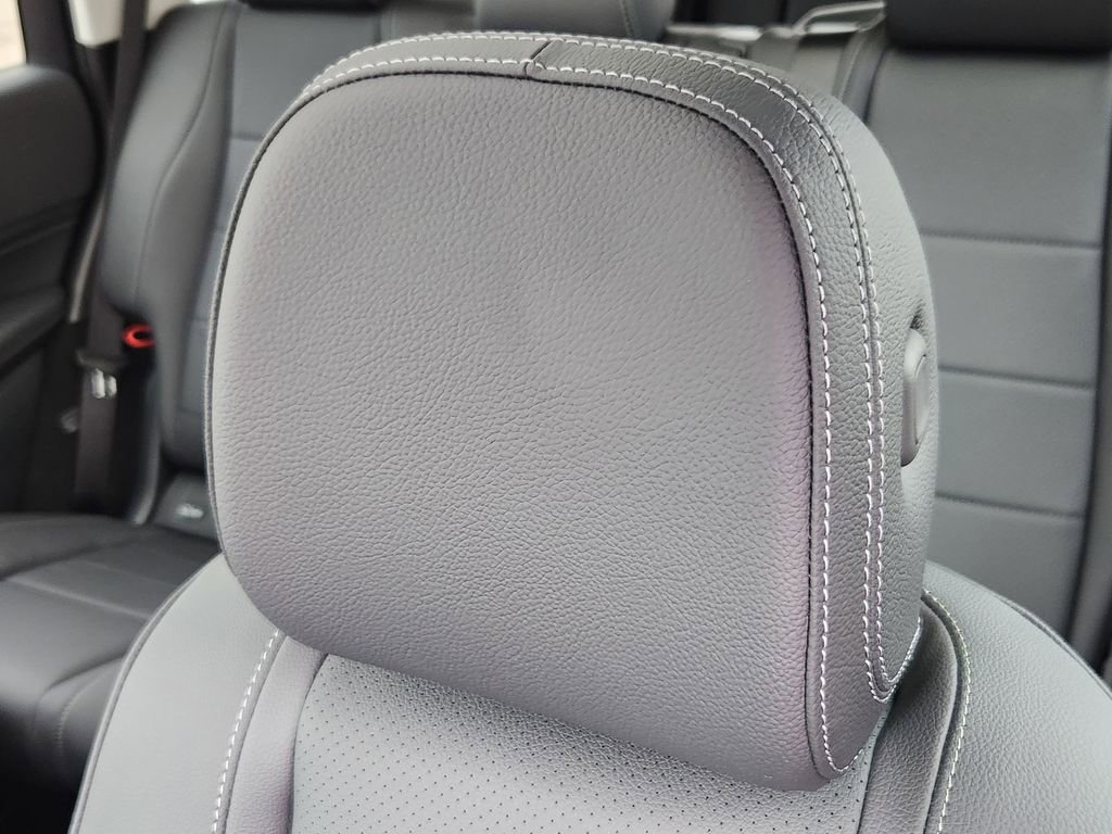 Used 2026 Mercedes-Benz GLS 450 GLS 450 image 14