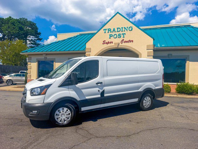 Used 2020 Ford Transit 150 Low Roof RWD image 17