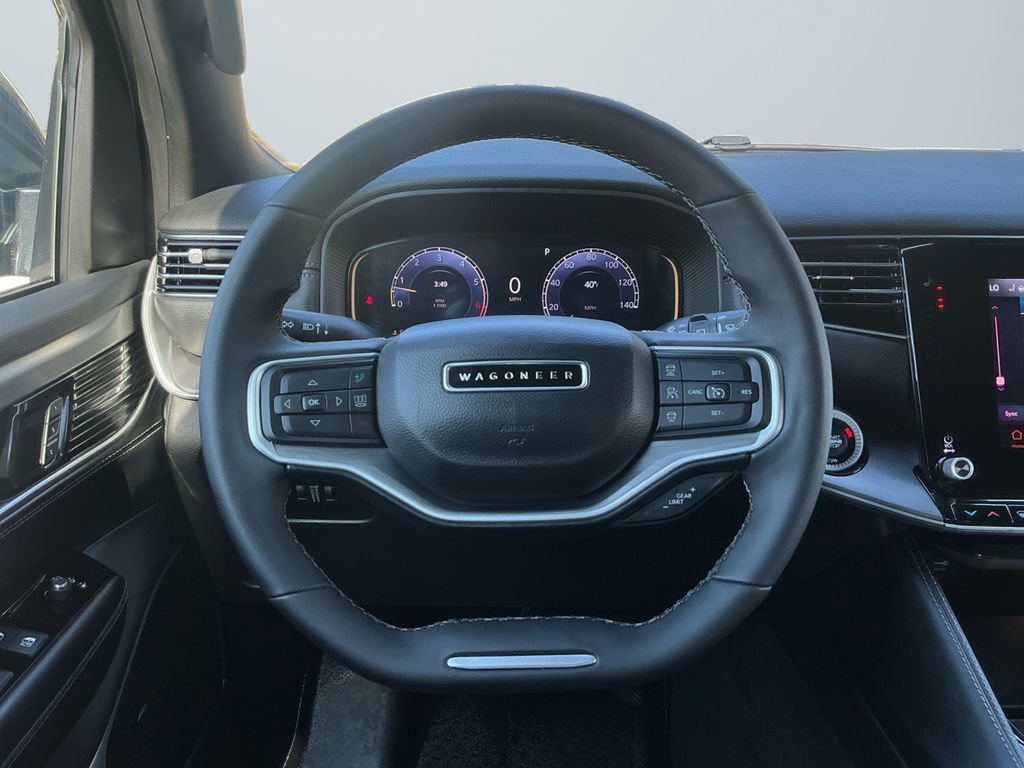 Used 2025 Jeep Wagoneer Series II w/ Premium Group I image 13