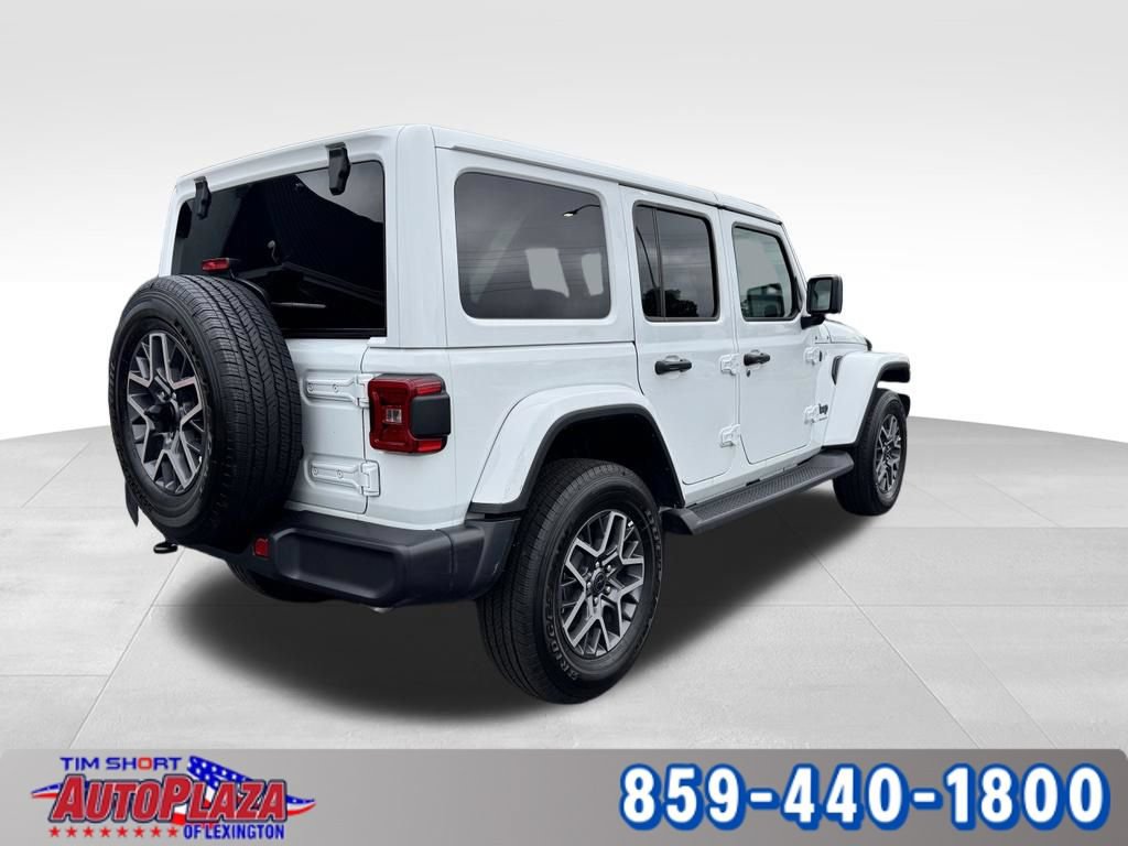 Used 2026 Jeep Wrangler Unlimited Sahara AWD/4WD image 10