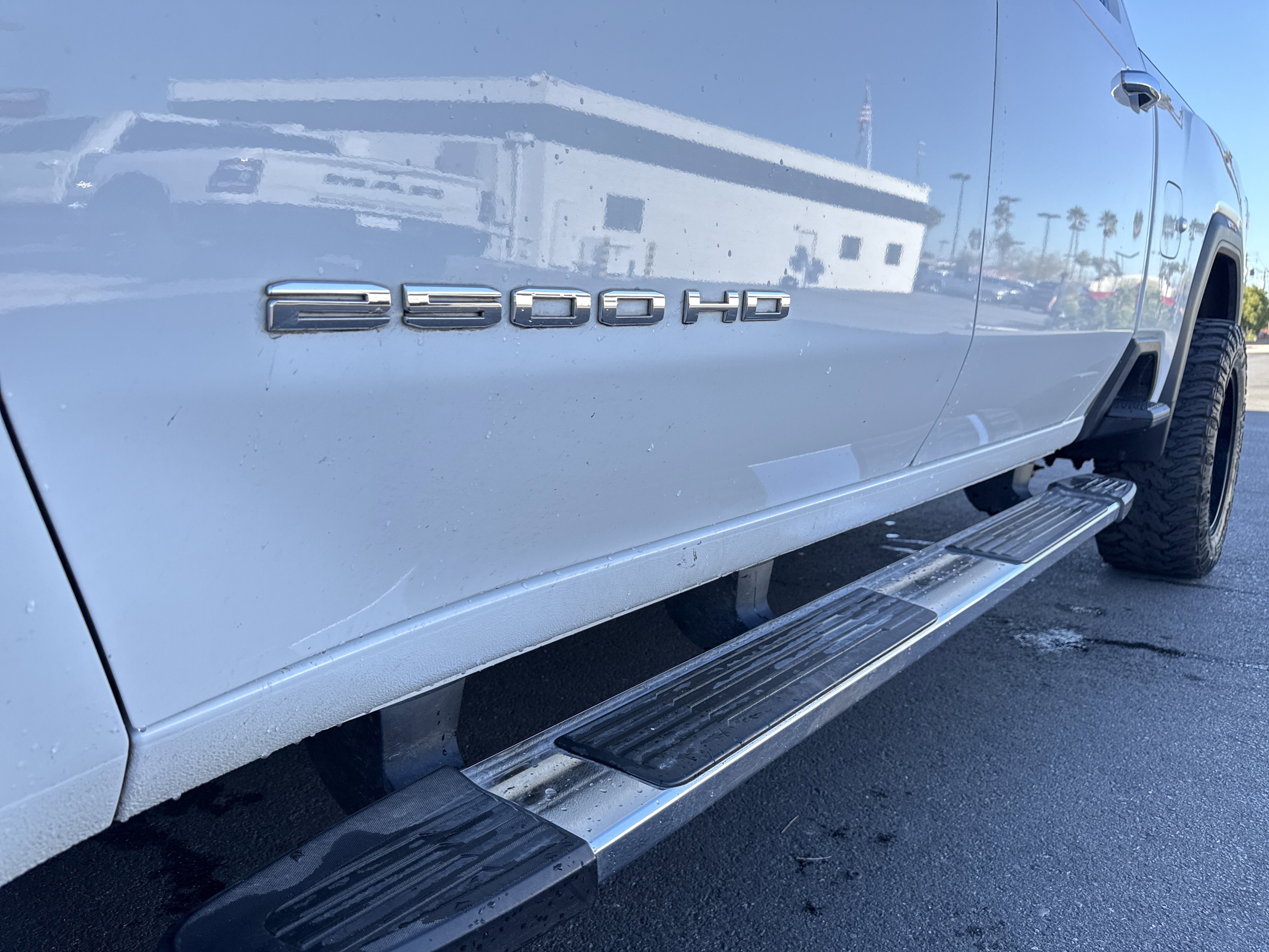 Used 2020 GMC Sierra 2500 SLT w/ SLT Premium Plus Package image 6