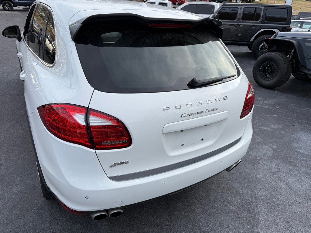 Used 2013 Porsche Cayenne Turbo w/ Premium Pkg Plus image 34