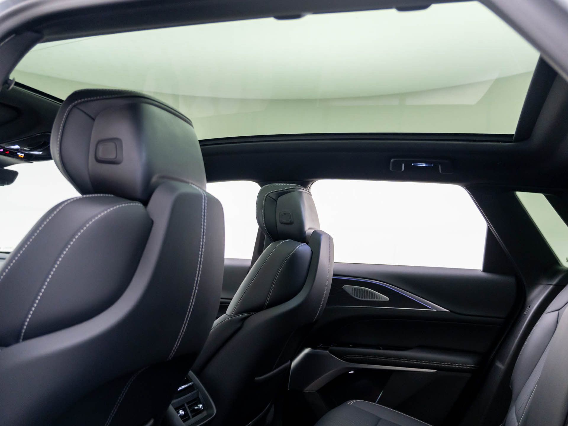 Certified 2024 Cadillac Lyriq Luxury w/ LPO, Floor Liner Package image 19