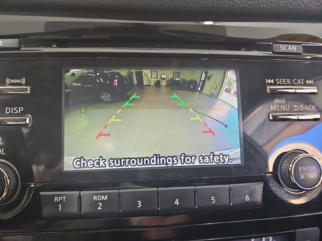 Used 2017 Nissan Rogue SV AWD/4WD image 20