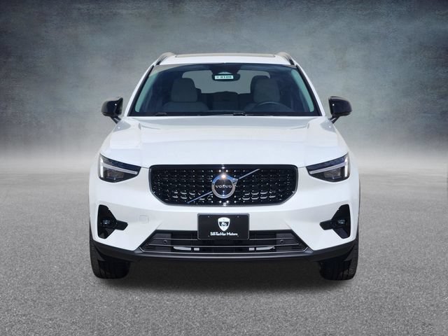 New 2026 Volvo XC40 B5 Plus w/ Protection Package Premier AWD/4WD image 2