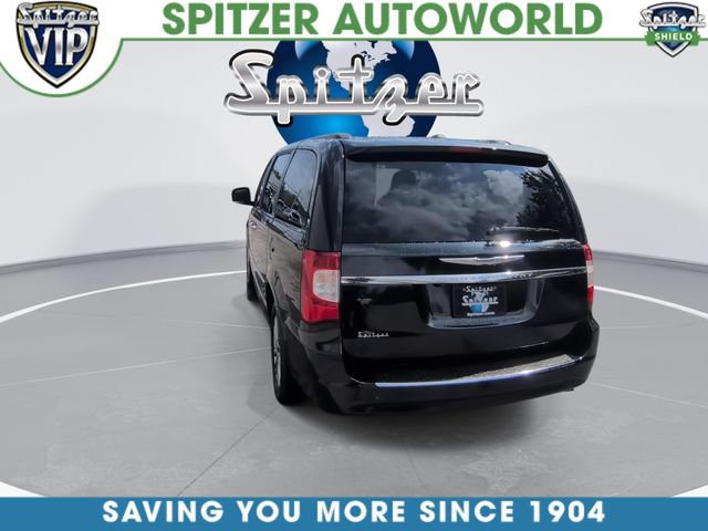 Used 2014 Chrysler Town & Country Touring-L w/ Driver Convenience Group FWD image 8