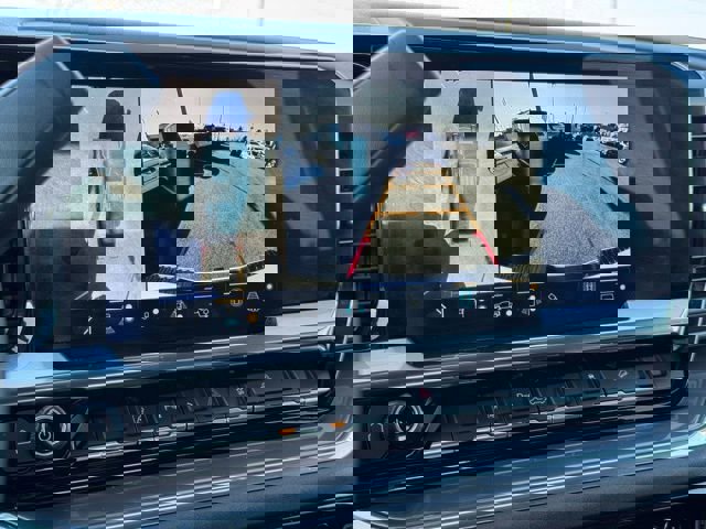 Used 2024 Chevrolet Silverado 2500 High Country w/ Technology Package image 38