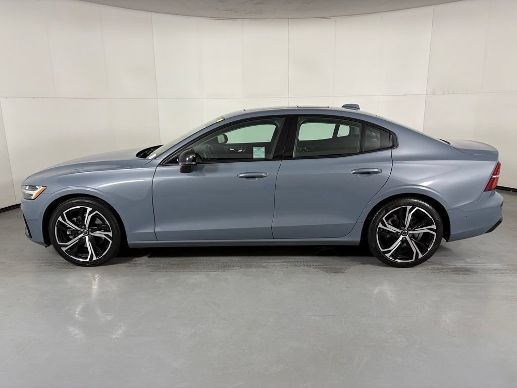 Used 2024 Volvo S60 B5 Plus AWD/4WD image 5