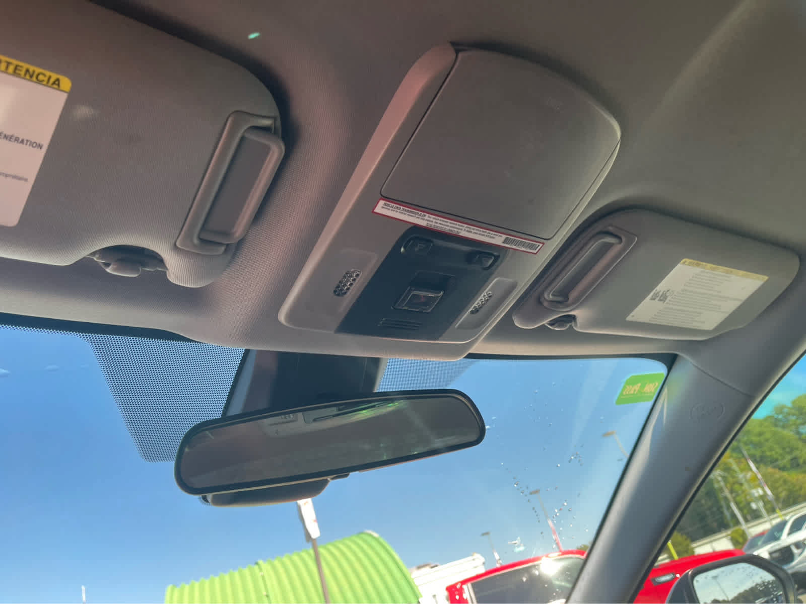 Used 2020 Toyota Camry SE FWD image 18
