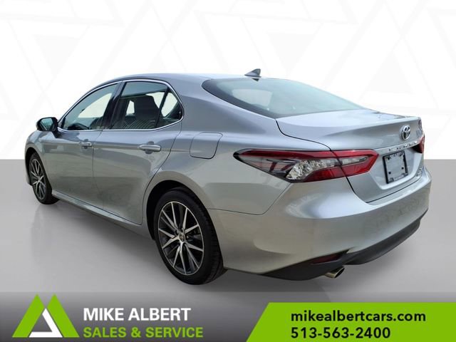 Used 2023 Toyota Camry XLE image 5